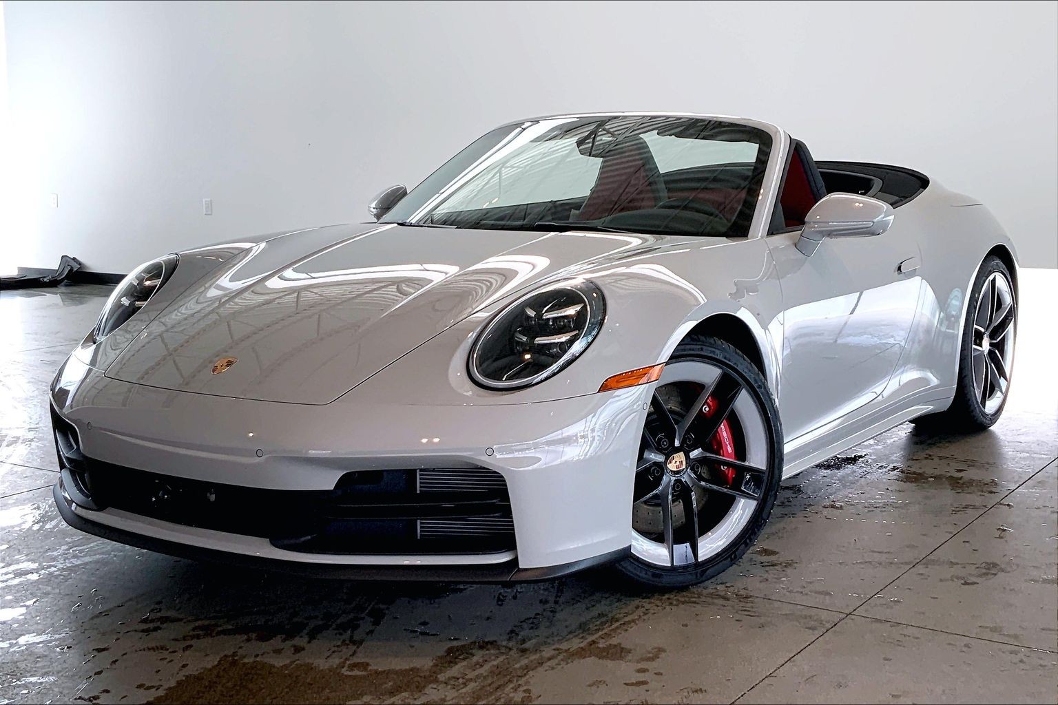 Chalk/Cabriolet Roof in Black 2026 Porsche 911 Convertible Rear-Wheel Drive Automatic