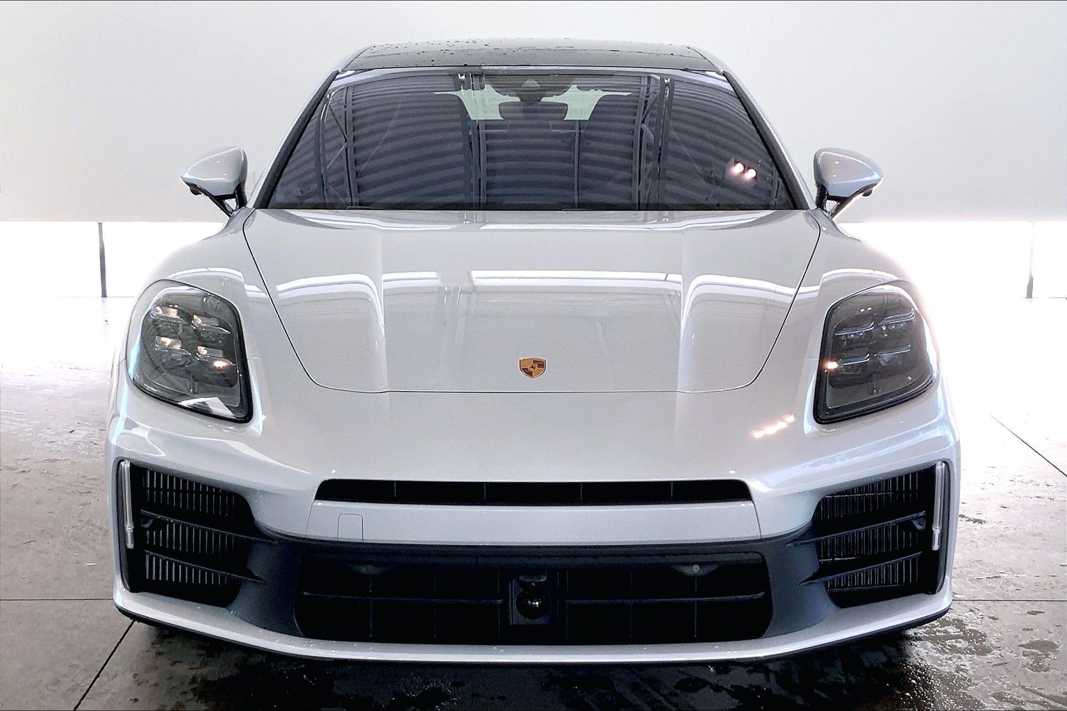 2026 Porsche Panamera 4 AWD