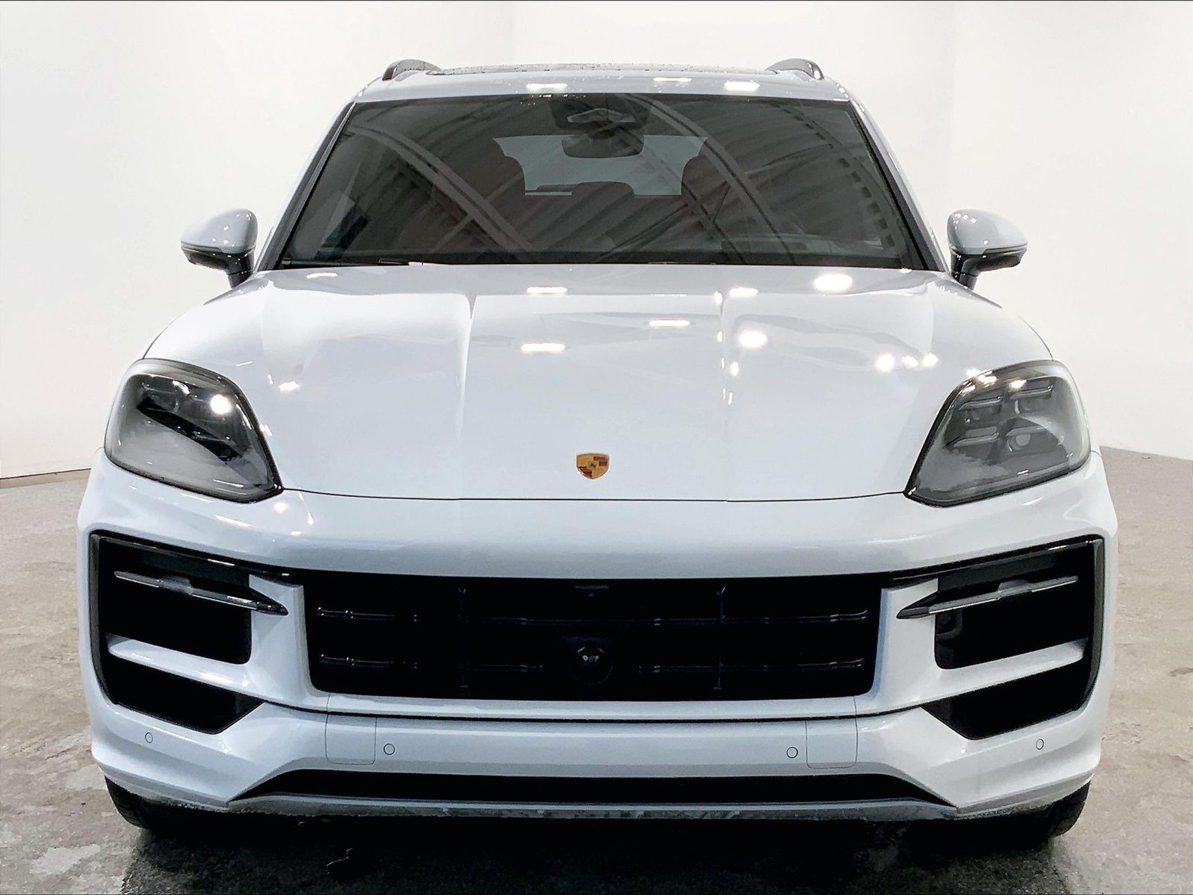 Carrara White Metallic 2026 Porsche Cayenne SUV / Crossover All-Wheel Drive Automatic