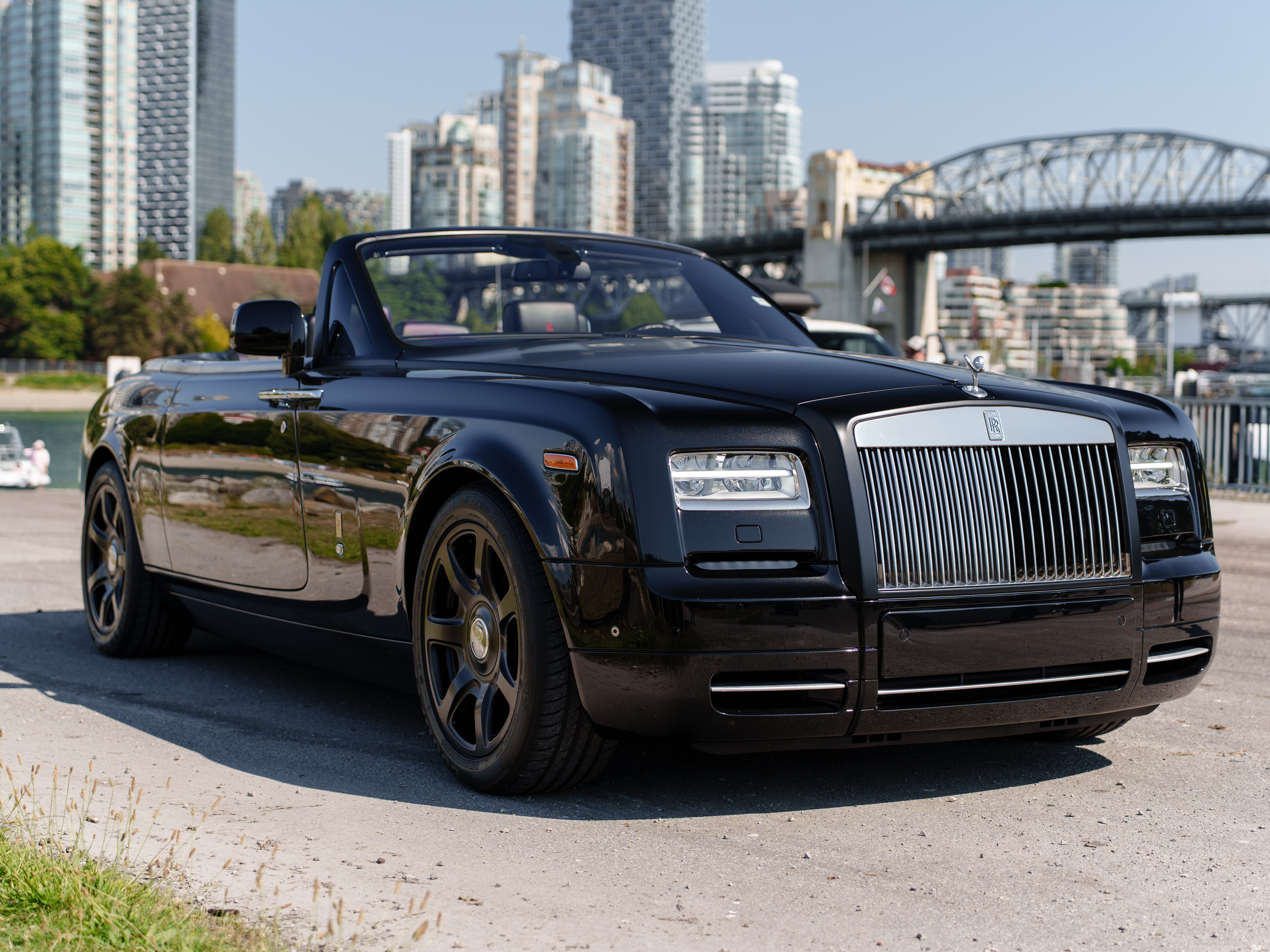 Diamond Black 2015 Rolls-Royce Phantom Drophead Coupe Convertible Rear-Wheel Drive Automatic