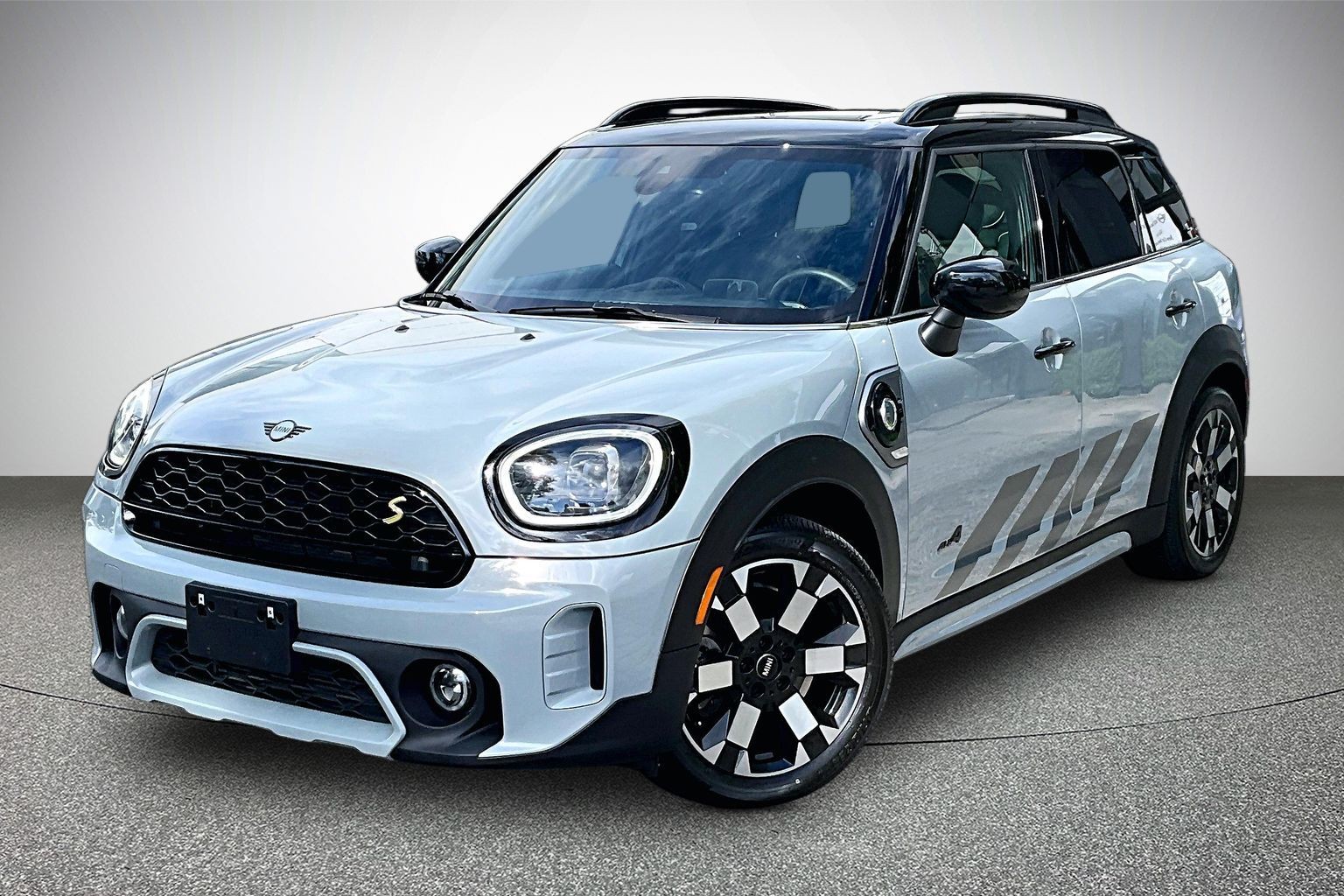 Gray (Momentum Grey) 2023 MINI Countryman Hybrid Plug-in SUV / Crossover All-Wheel Drive Automatic
