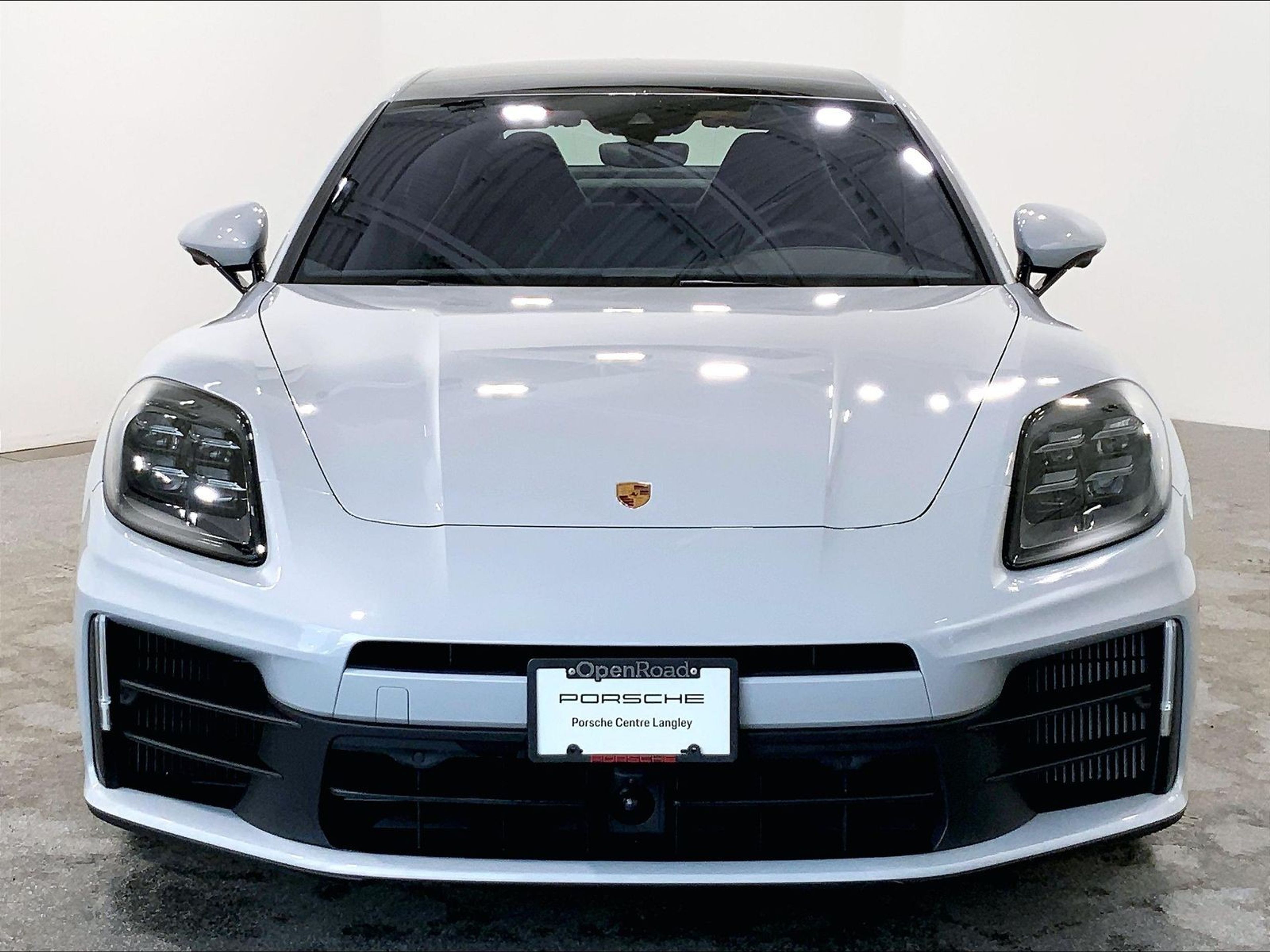 2025 Porsche Panamera 4 AWD