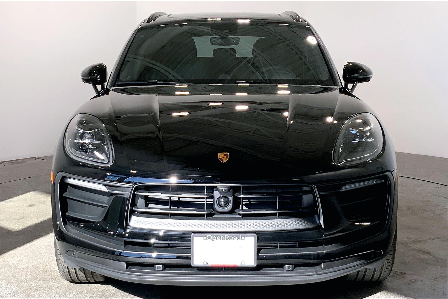 2025 Porsche Macan AWD
