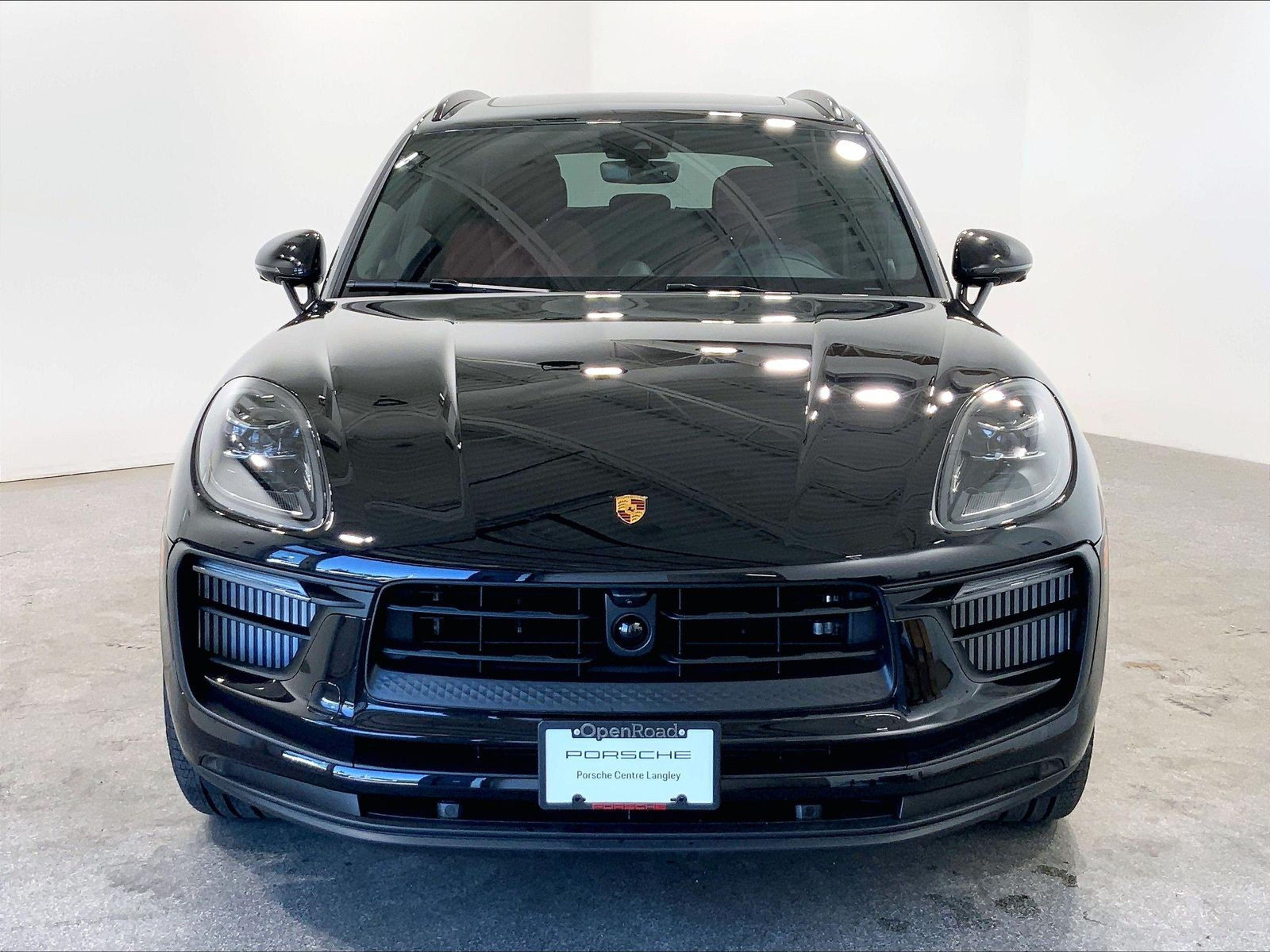 Chromite Black Metallic 2026 Porsche Cayenne Coupe Coupe All-Wheel Drive Automatic