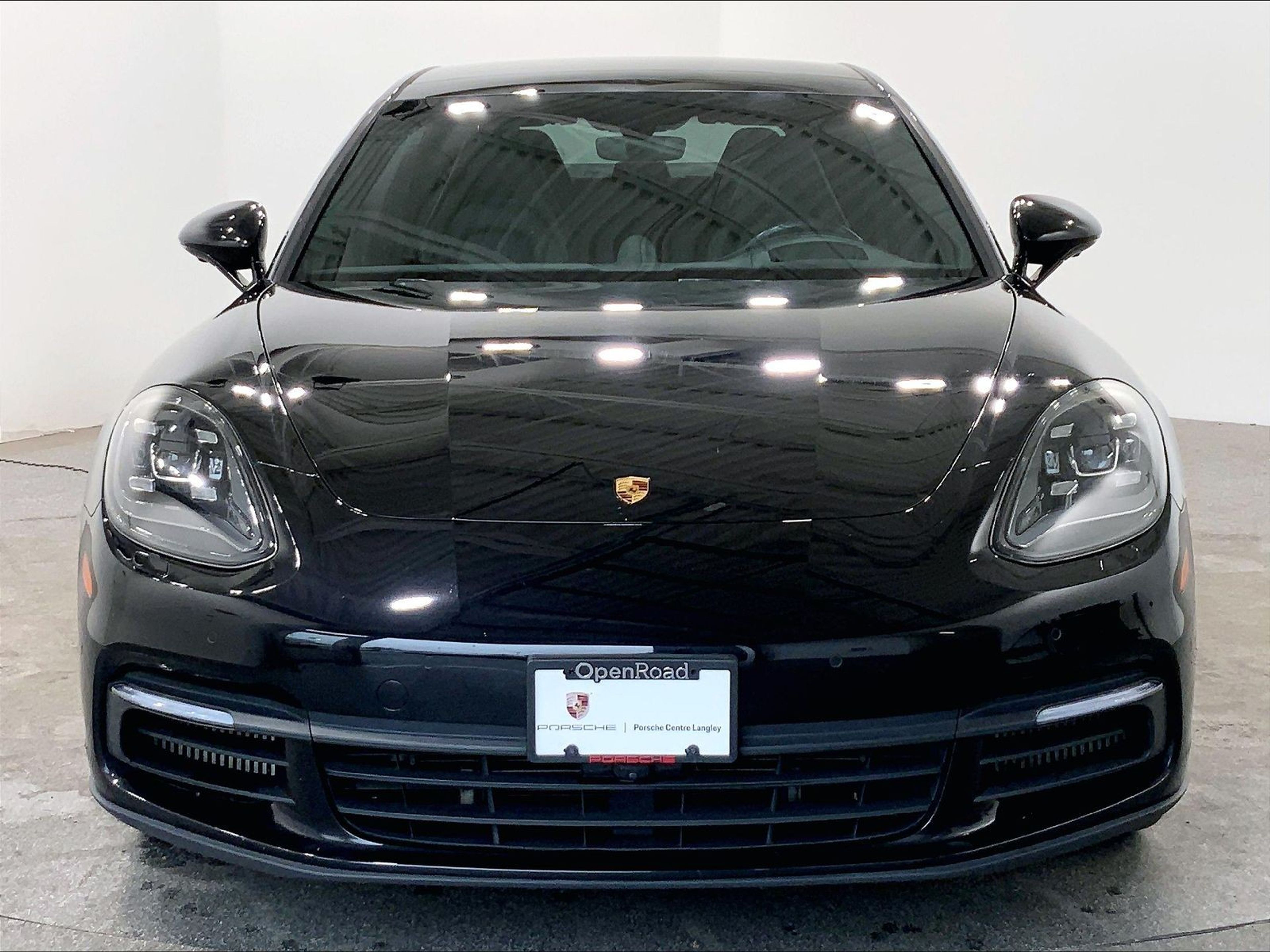 Jet Black Metallic 2019 Porsche Panamera Sedan All-Wheel Drive Automatic