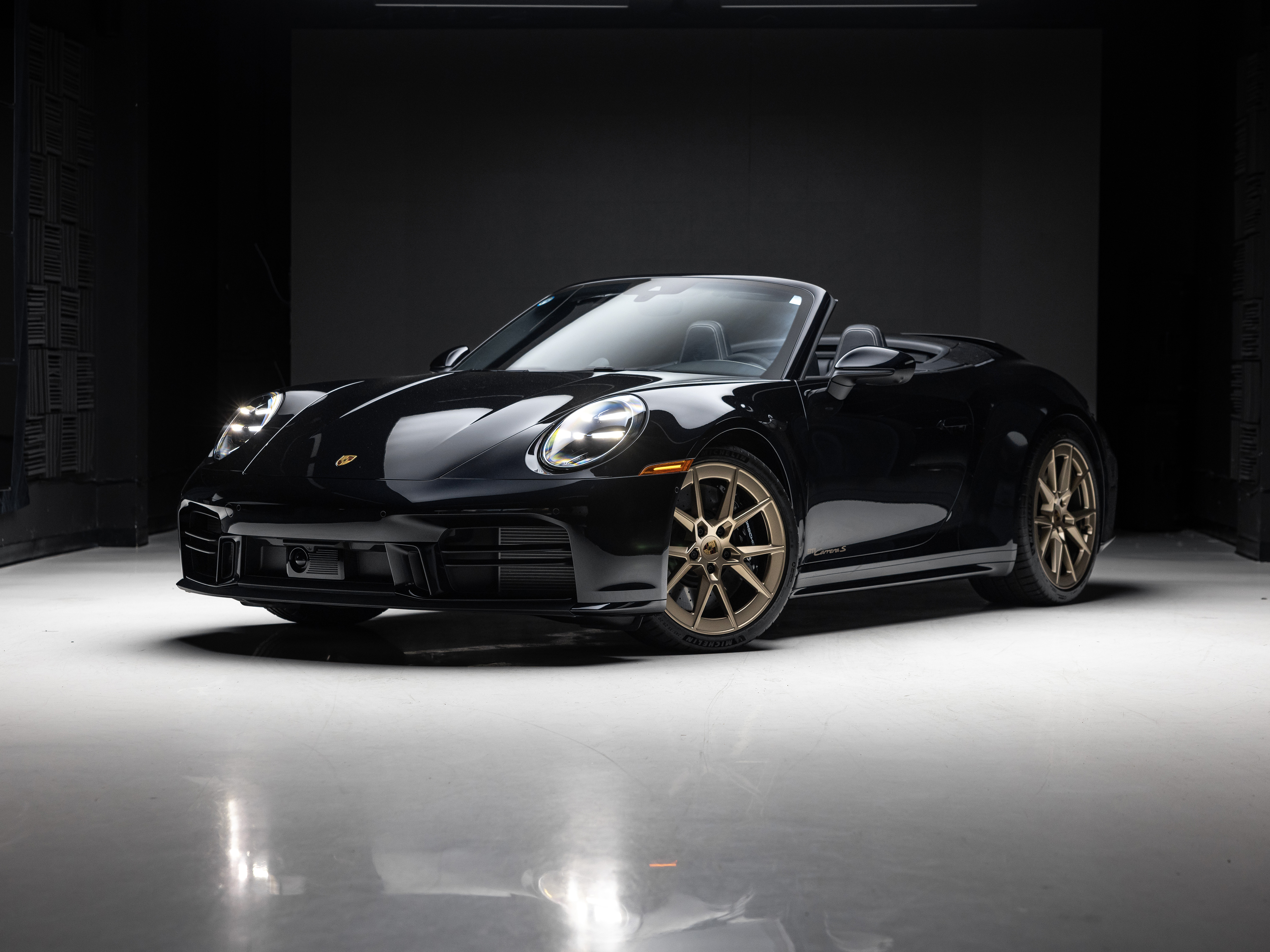 Jet Black Metallic 2025 Porsche 911 Convertible Rear-Wheel Drive Automatic