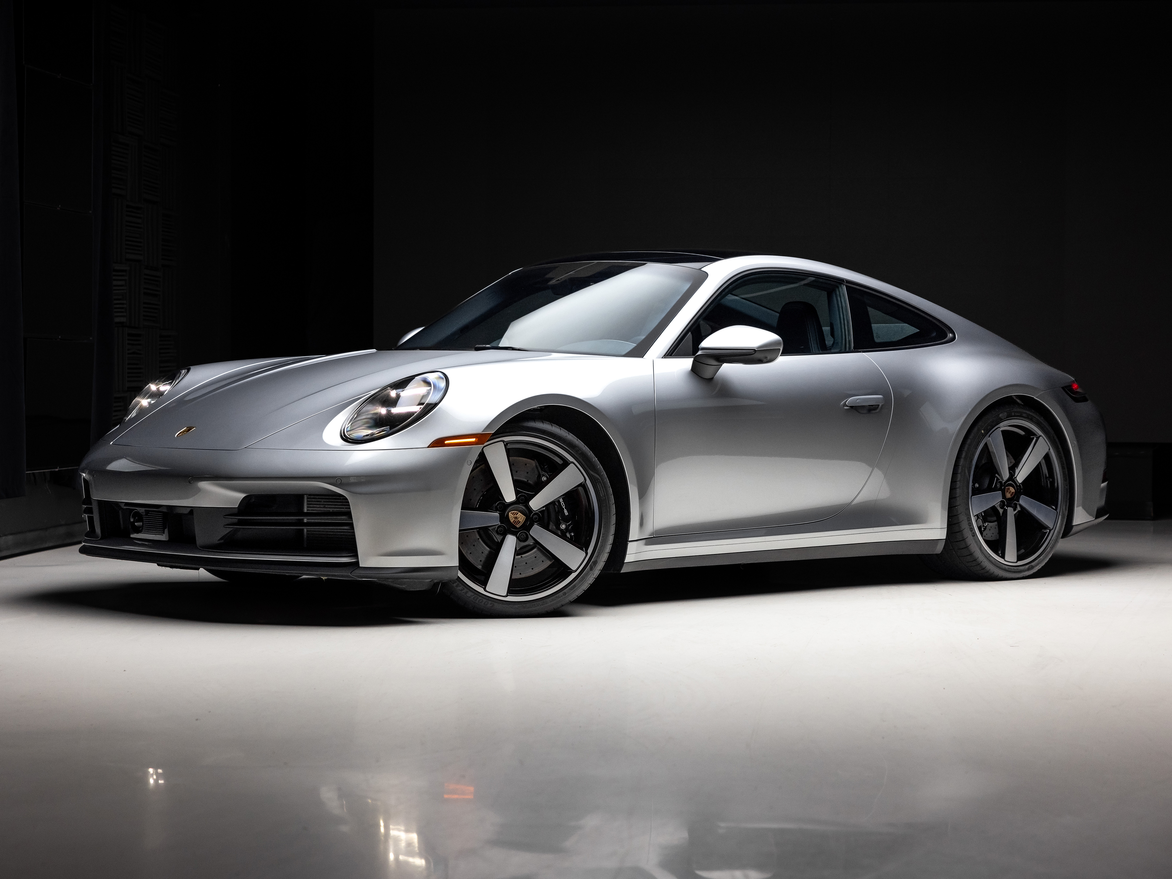 GT Silver Metallic 2025 Porsche 911 Coupe Rear-Wheel Drive Automatic
