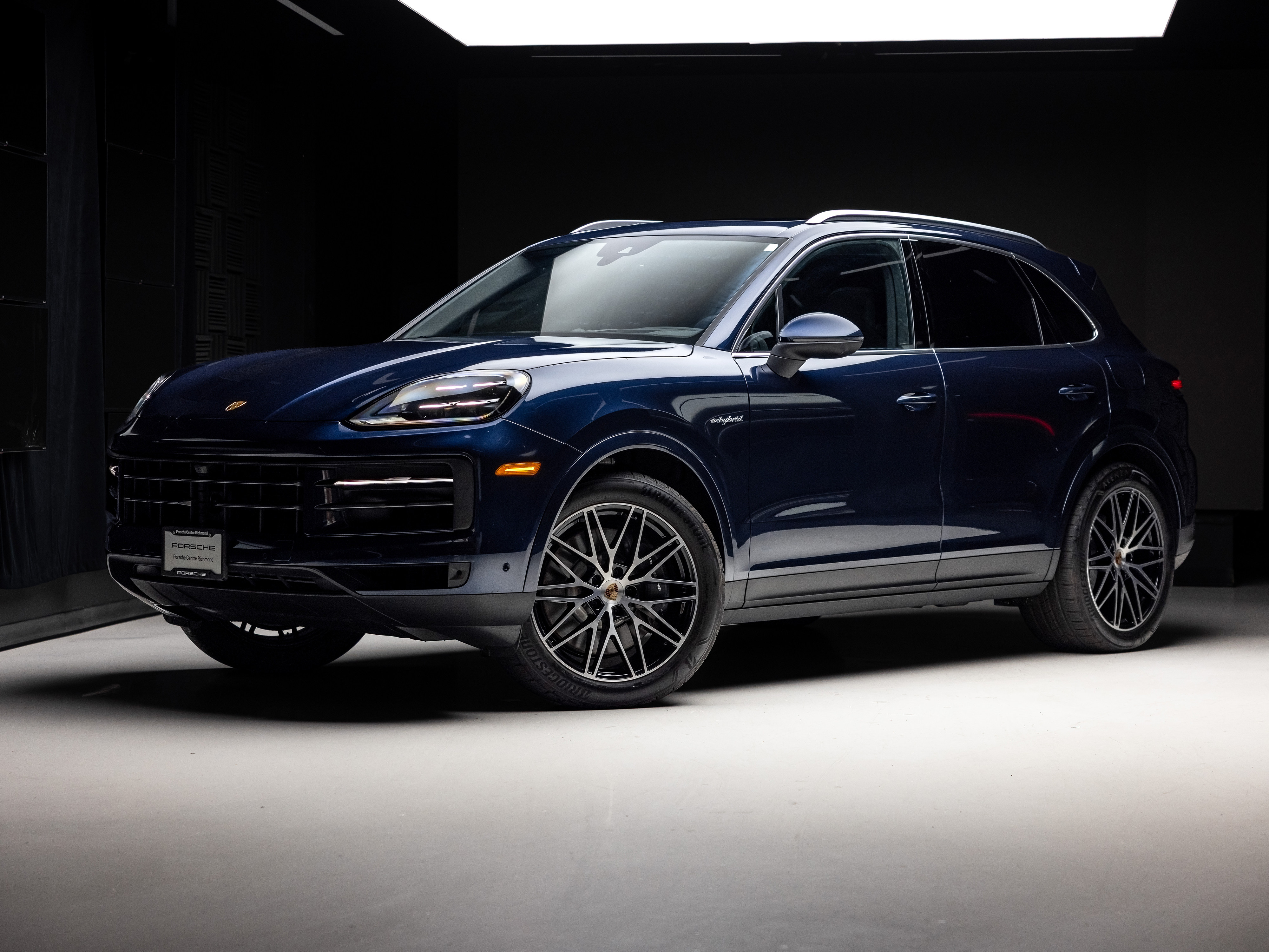 Algarve Blue Metallic 2026 Porsche Cayenne SUV / Crossover All-Wheel Drive Automatic